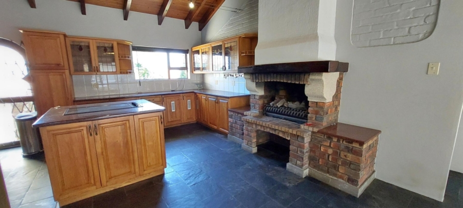 4 Bedroom Property for Sale in Blue Bend Eastern Cape